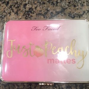 Like new too faced just peachy mattes palette.